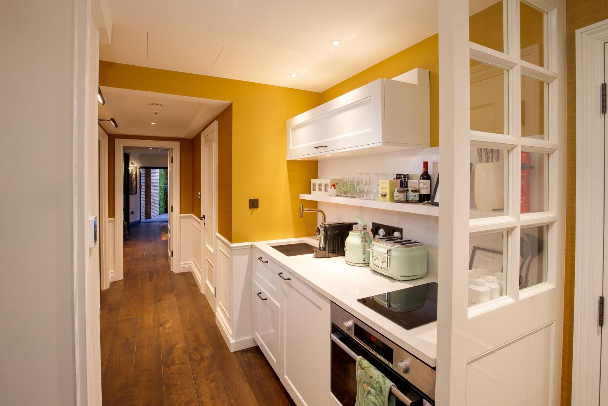 Hyde Park Suite