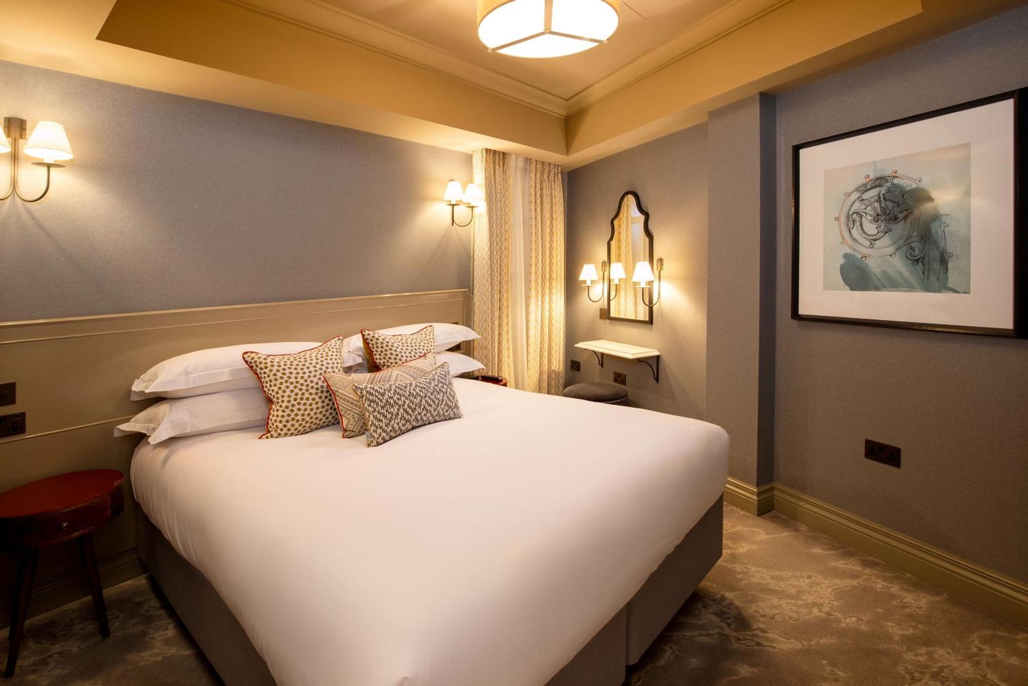 Hyde Park Suite
